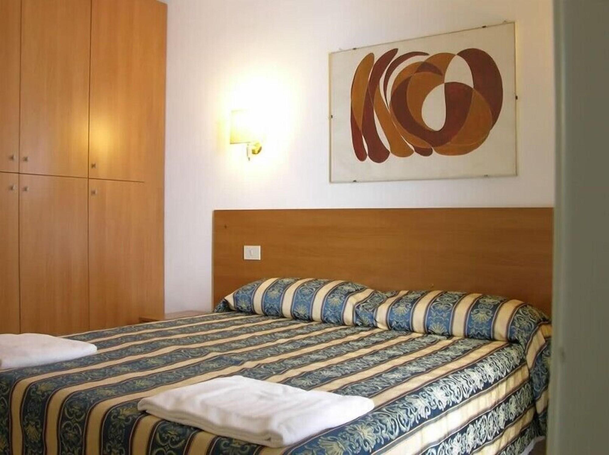 Apartahotel Lodi 3*